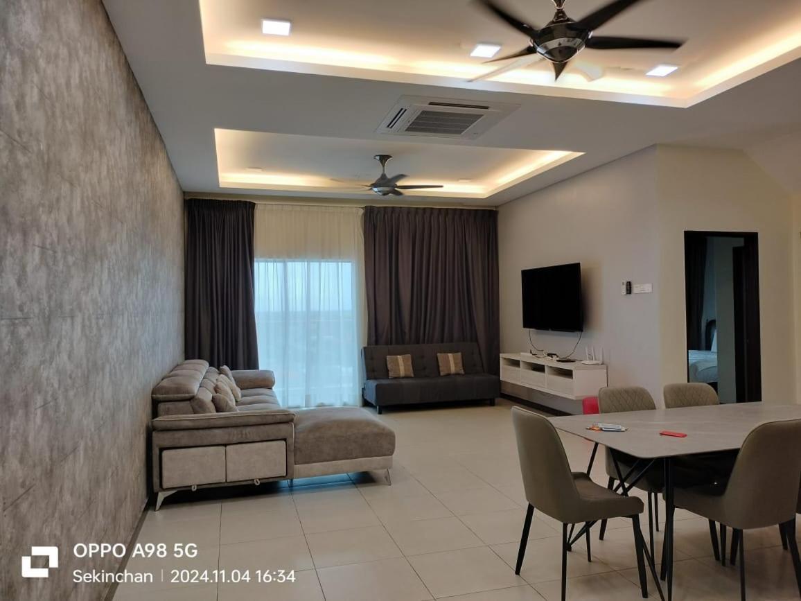 Sekinchan Seaview Homestay 7 High View Bagian luar foto